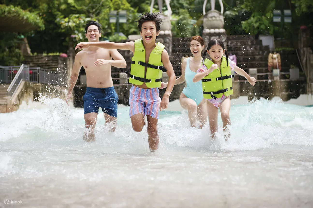 vé công viên nước Adventure Cove Singapore