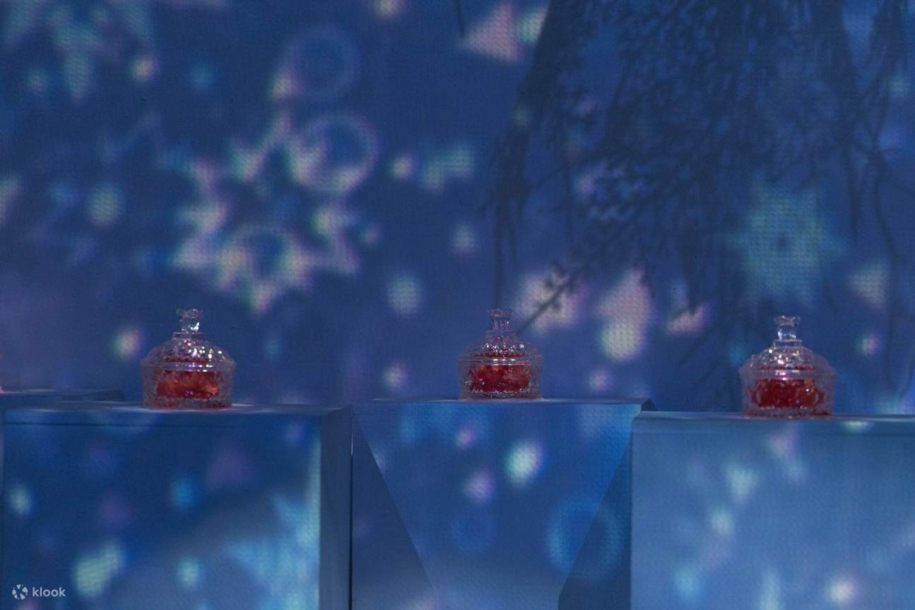 メディアアート＆香水セレクション展示室