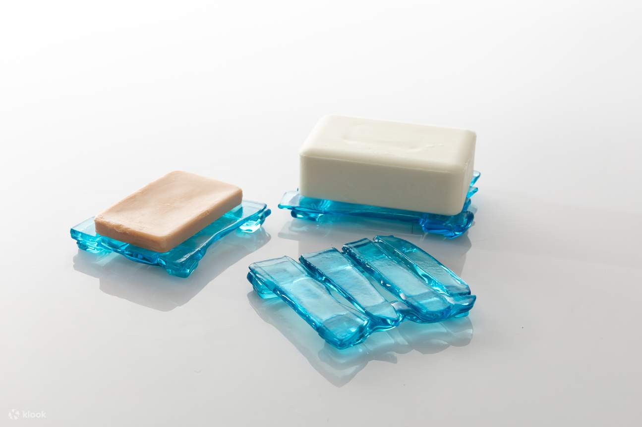 Wadah sabun dari kaca berkelanjutan yang dilebur