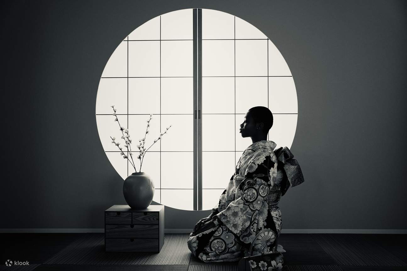 Asakusa Kimono-Verleih mit Selbstfotostudio und Foto-Option von KIM