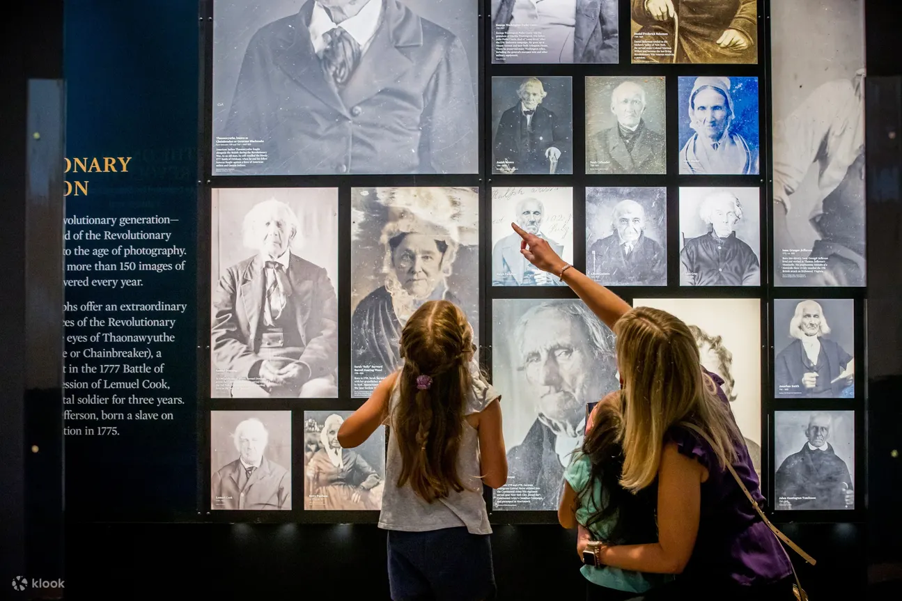 Children looking at photos