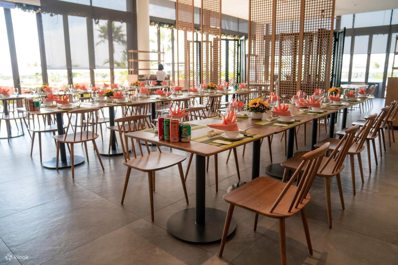 Oakwood Ha Long道地越南風味及西式套餐