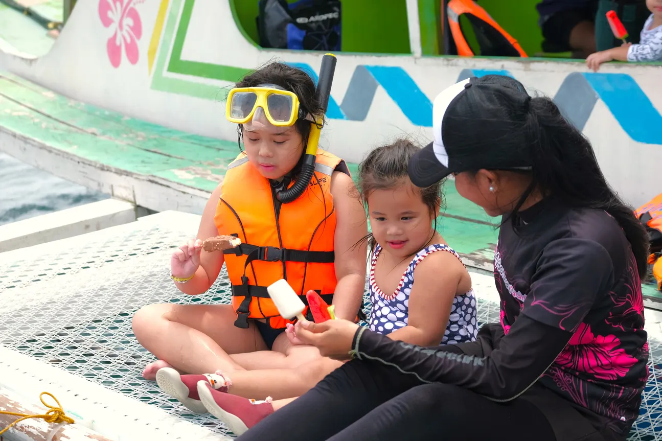 Boracay Sunset Cruise with Kayak, Paddle Board, and Mermaid Tail 
