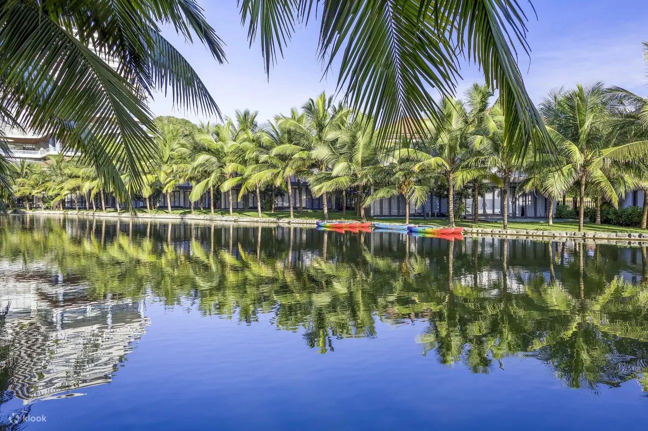 KOI Resort & Residence Da Nang 提供免费机场接机服务