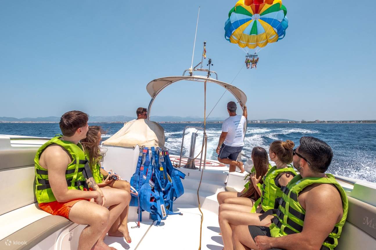 Terbang Parasailing di Langit Laut Merah Dengan Pemindahan - Hurghada