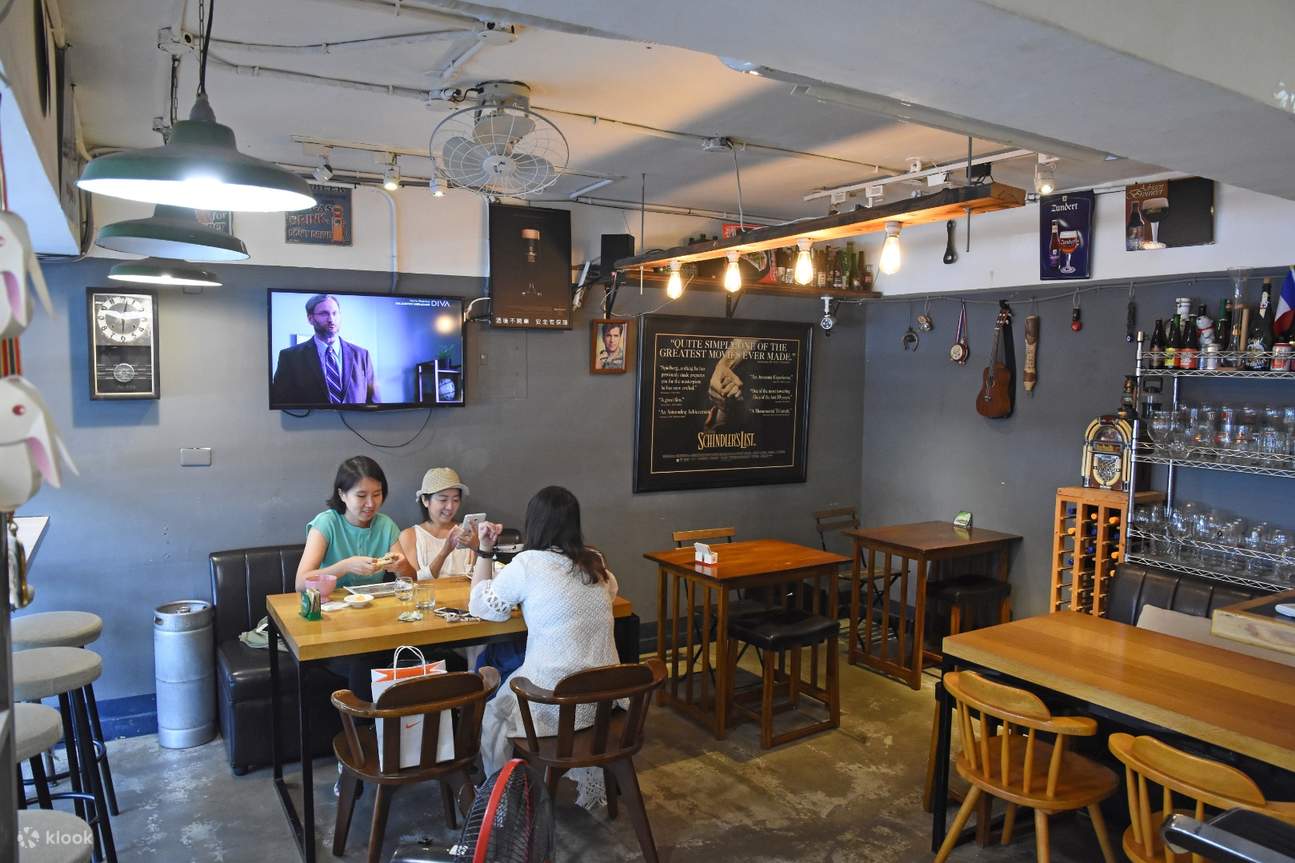 Drunk Brunch interiors at Guting Station