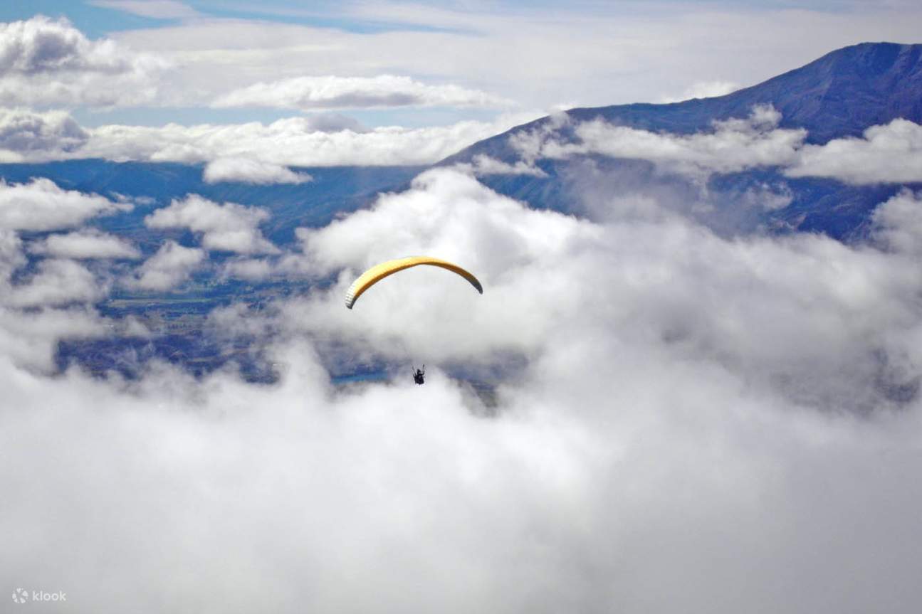 Queenstown Paragliding Adventure with Skytrek