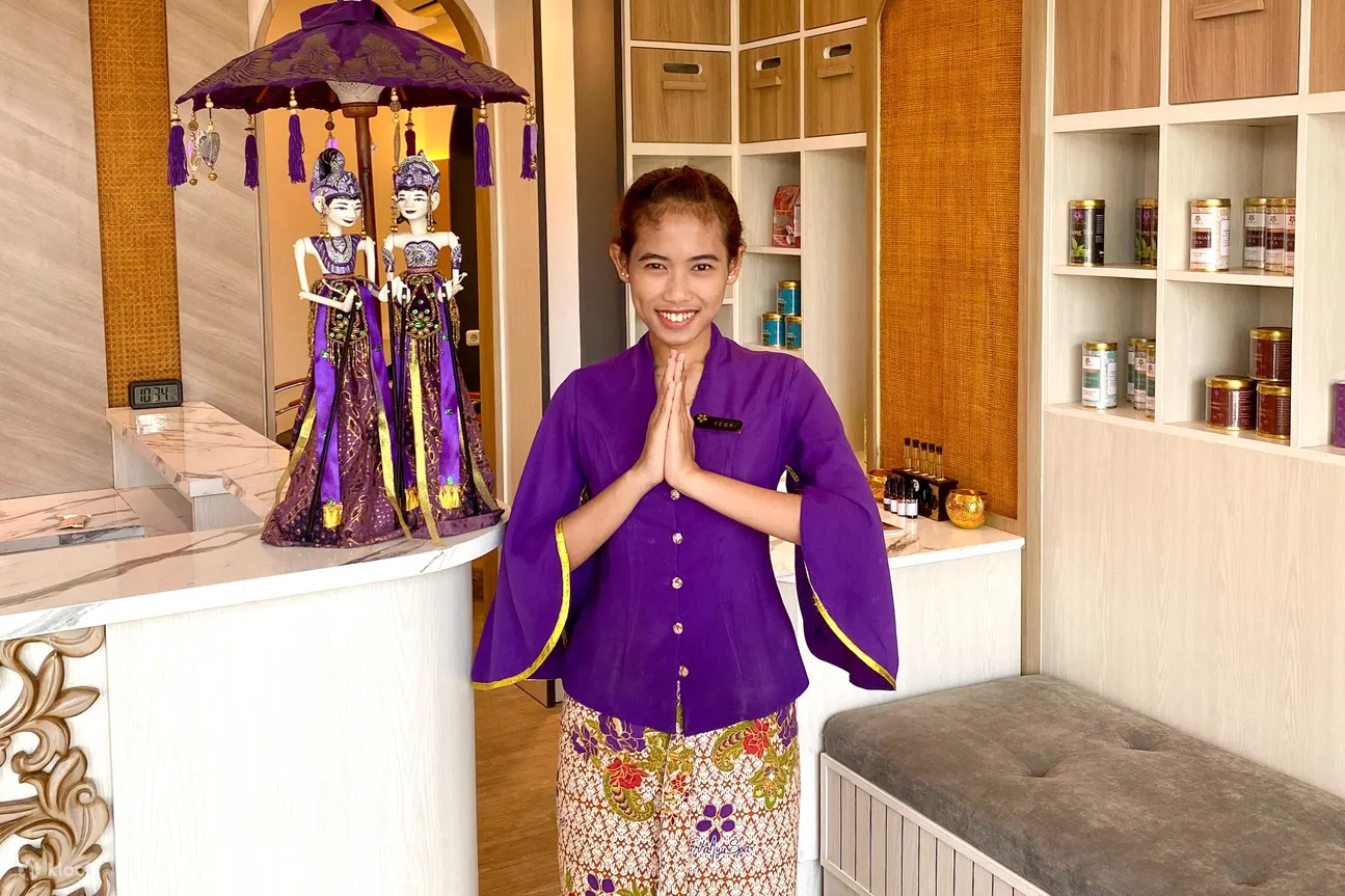 泗水 Kayoon Tirta Ayu Spa Royal Gallery 的水疗体验