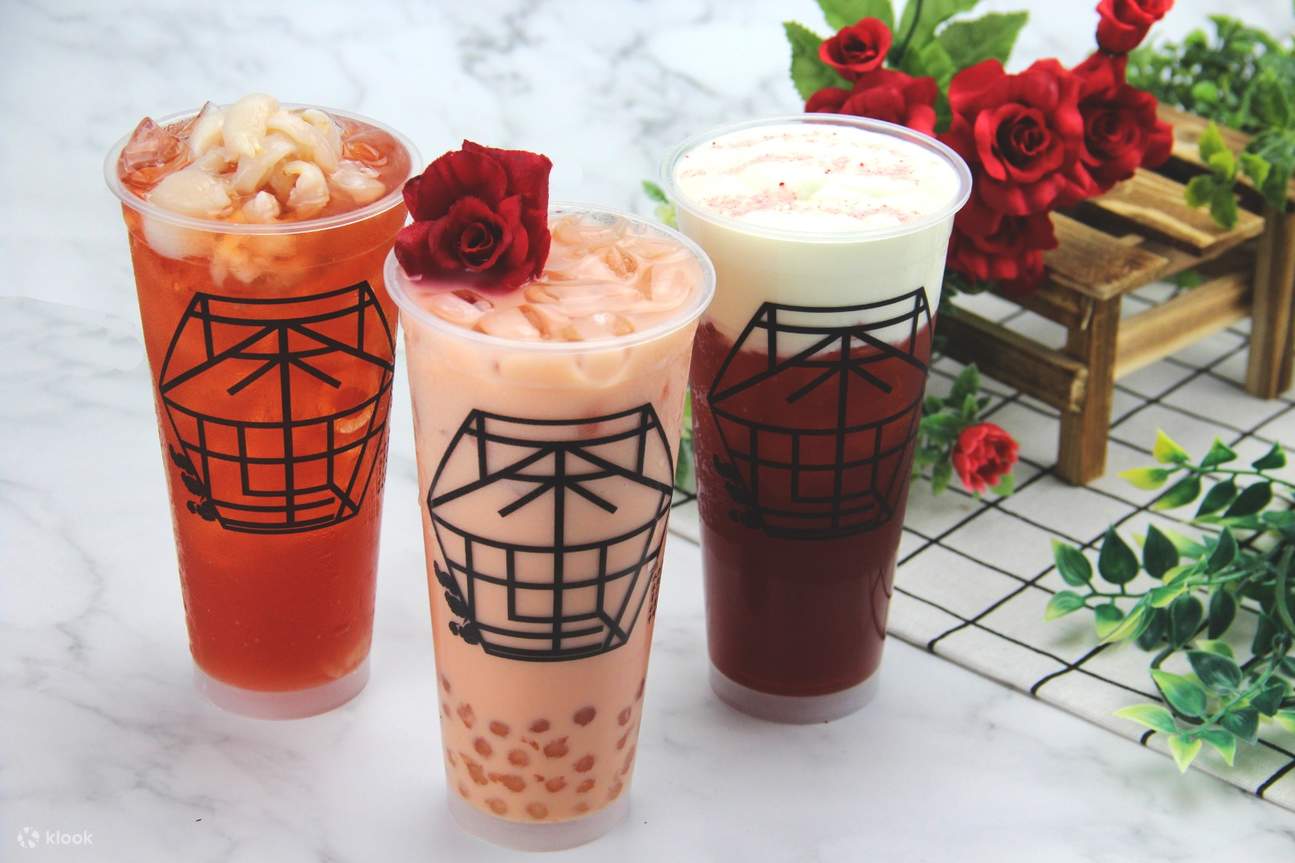 Taiwanese Teas at Charles Tea Bar in Kwai Fong