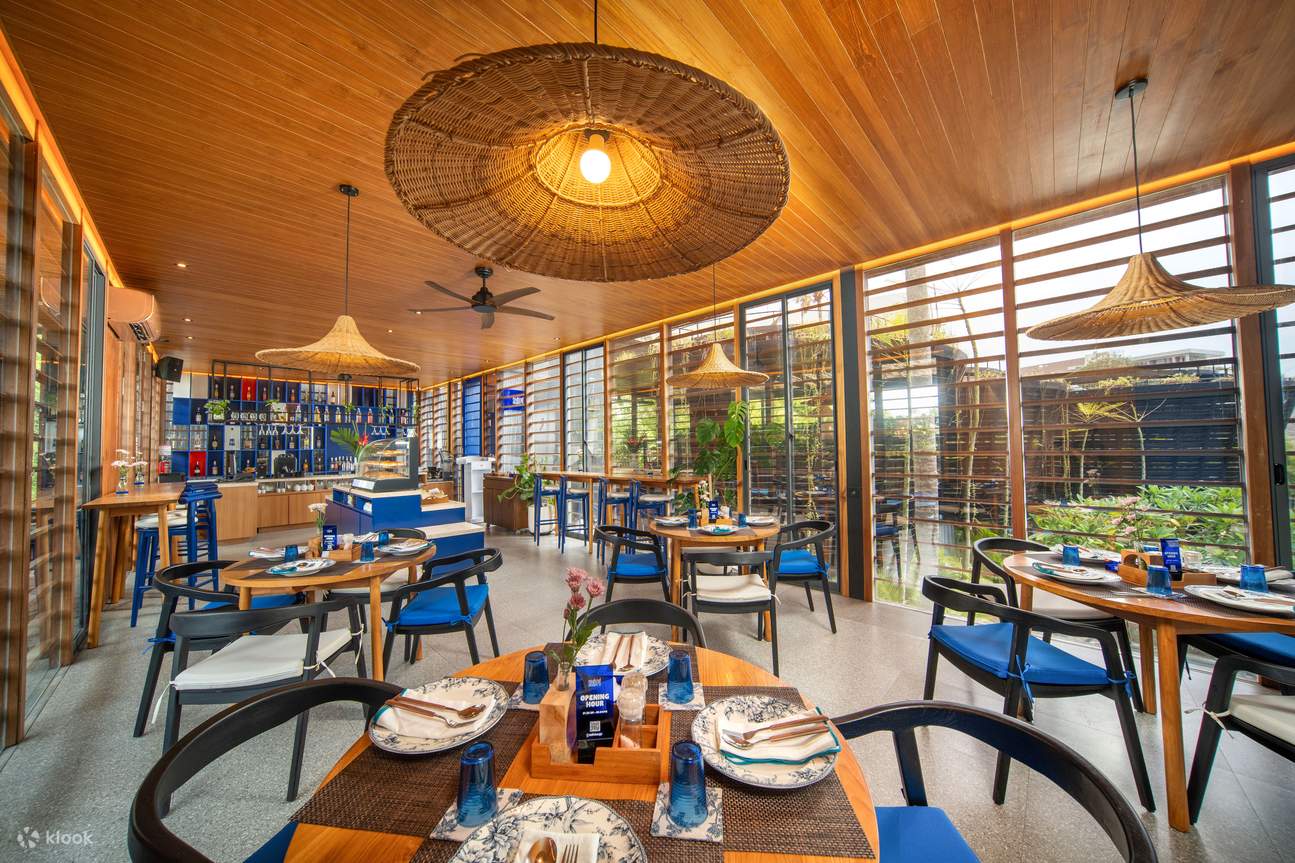 클룩에서 예약하고 씨버드 짱구에서 편안하게 식사를 즐겨보세요!