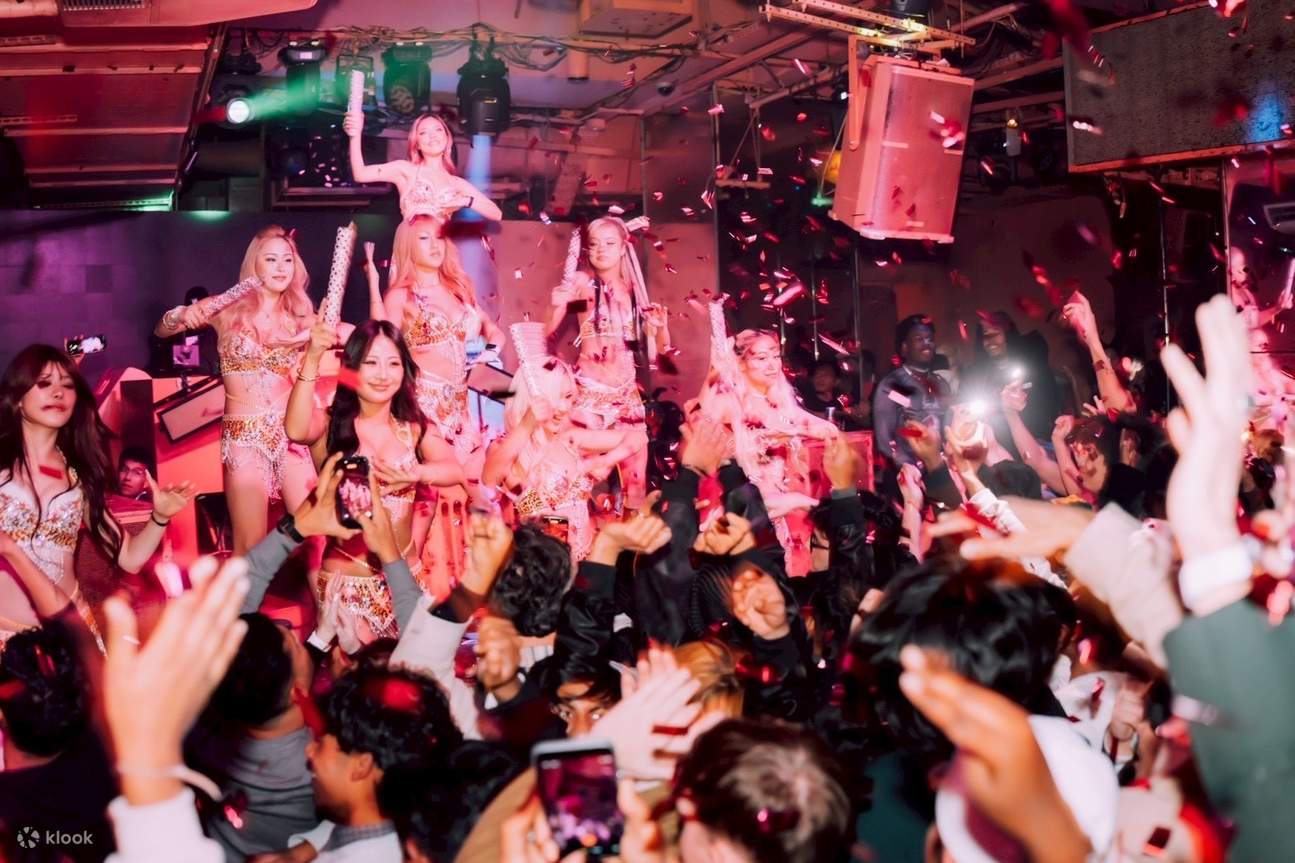 Osaka’s Iconic All-Pink Club: Entry from ¥500 (VIP Upgrade) - Klook