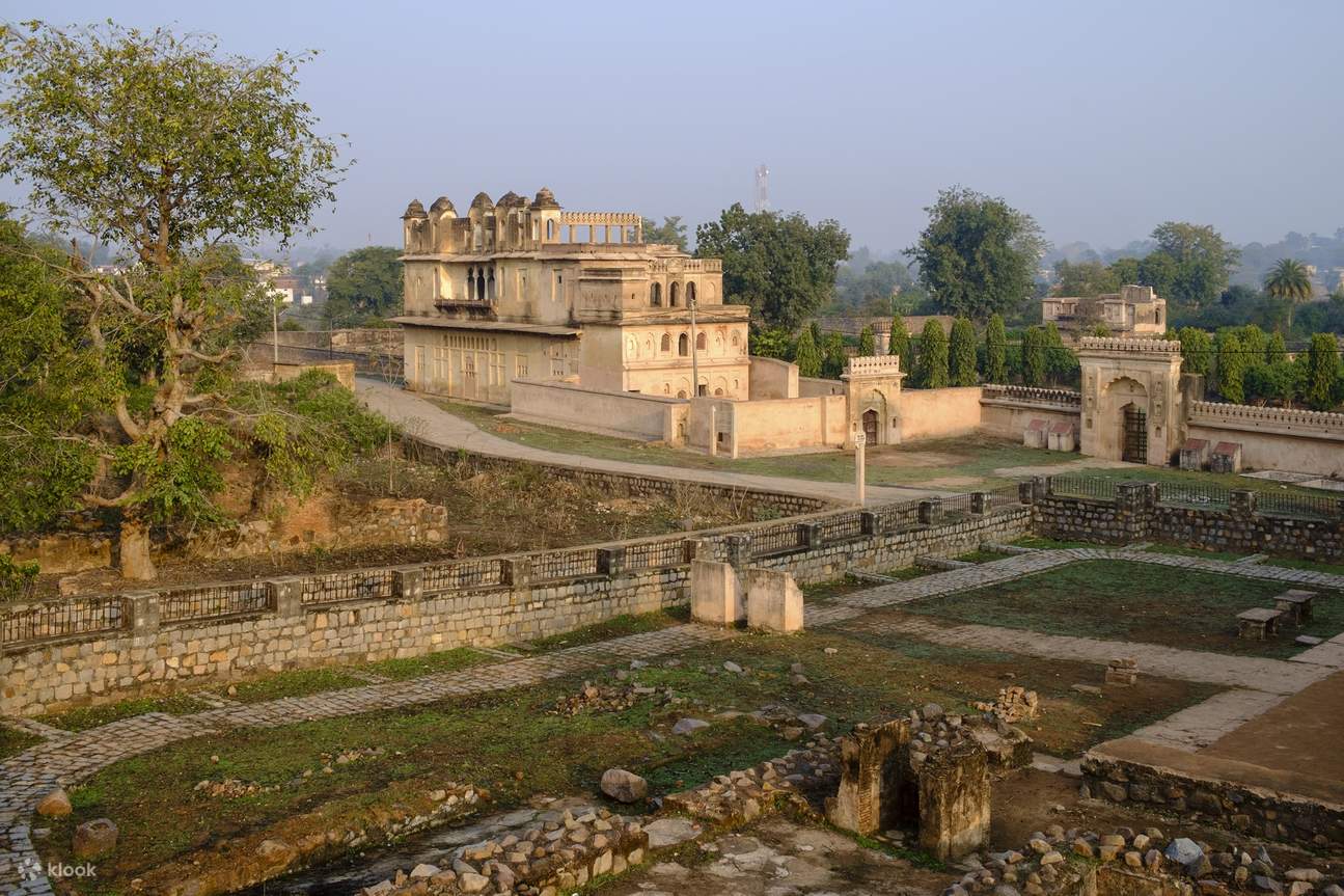 Excursión de un día a Orchha desde Khajuraho con servicio de guía