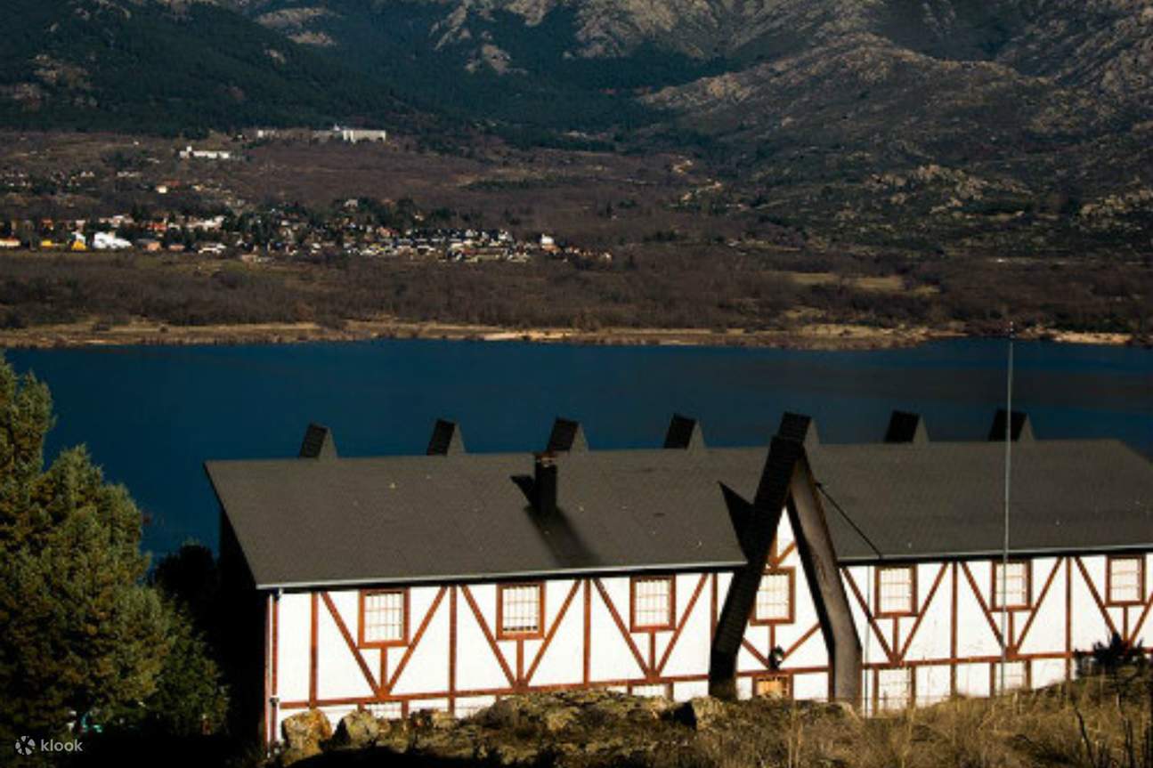 Terokai keindahan dan sejarah kawasan desa Madrid dengan ekspedisi menunggang kuda