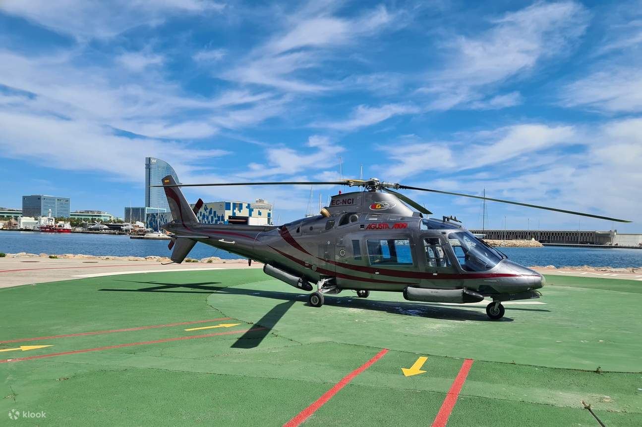 Gambar lengkap helikopter