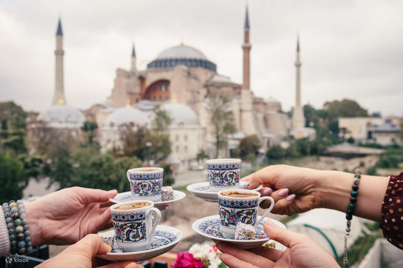 イスタンブール：砂の上で楽しむトルココーヒーワークショップ