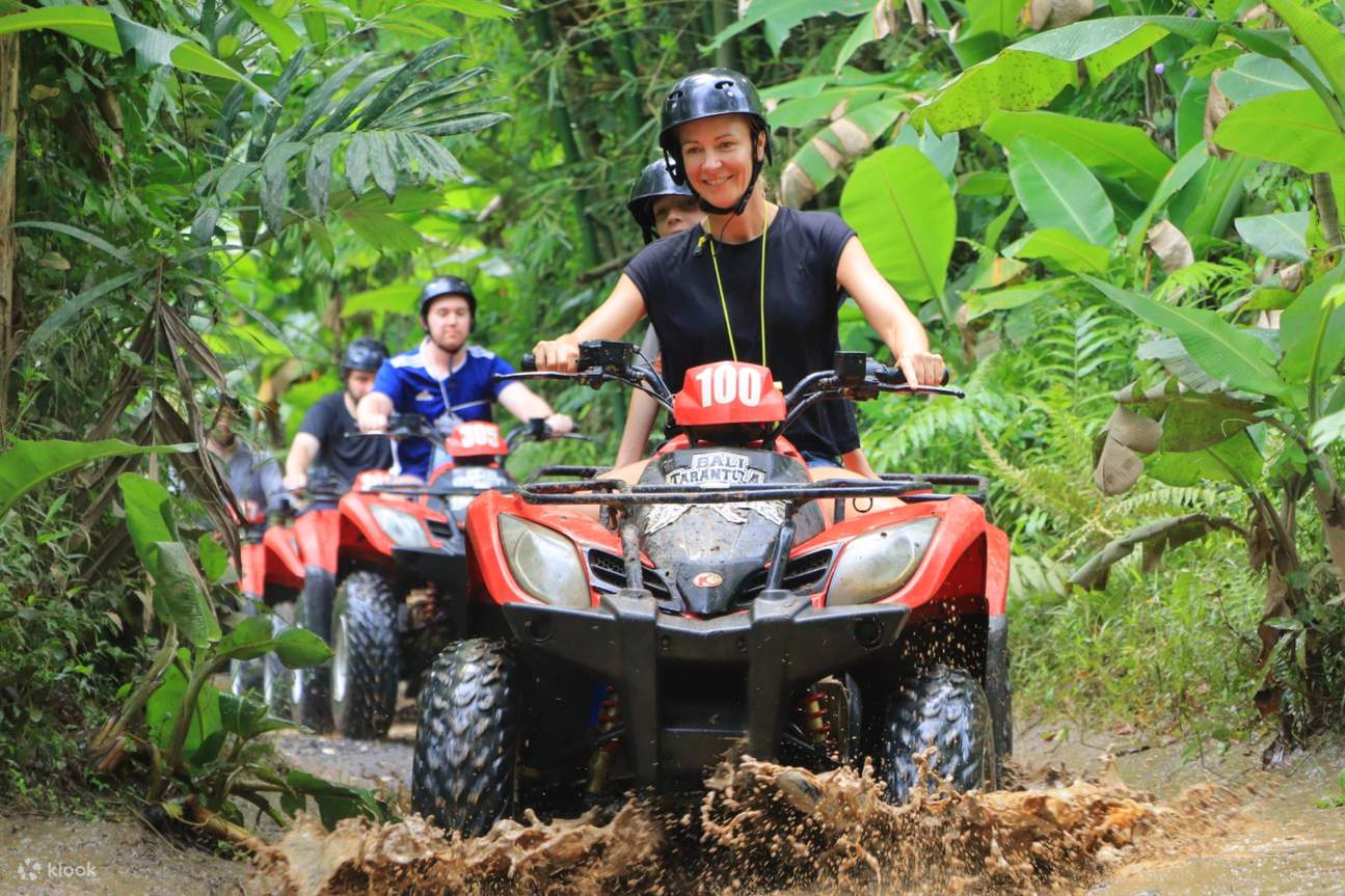 Bengkel Membuat Minyak Kelapa Tradisional di Ubud Bali