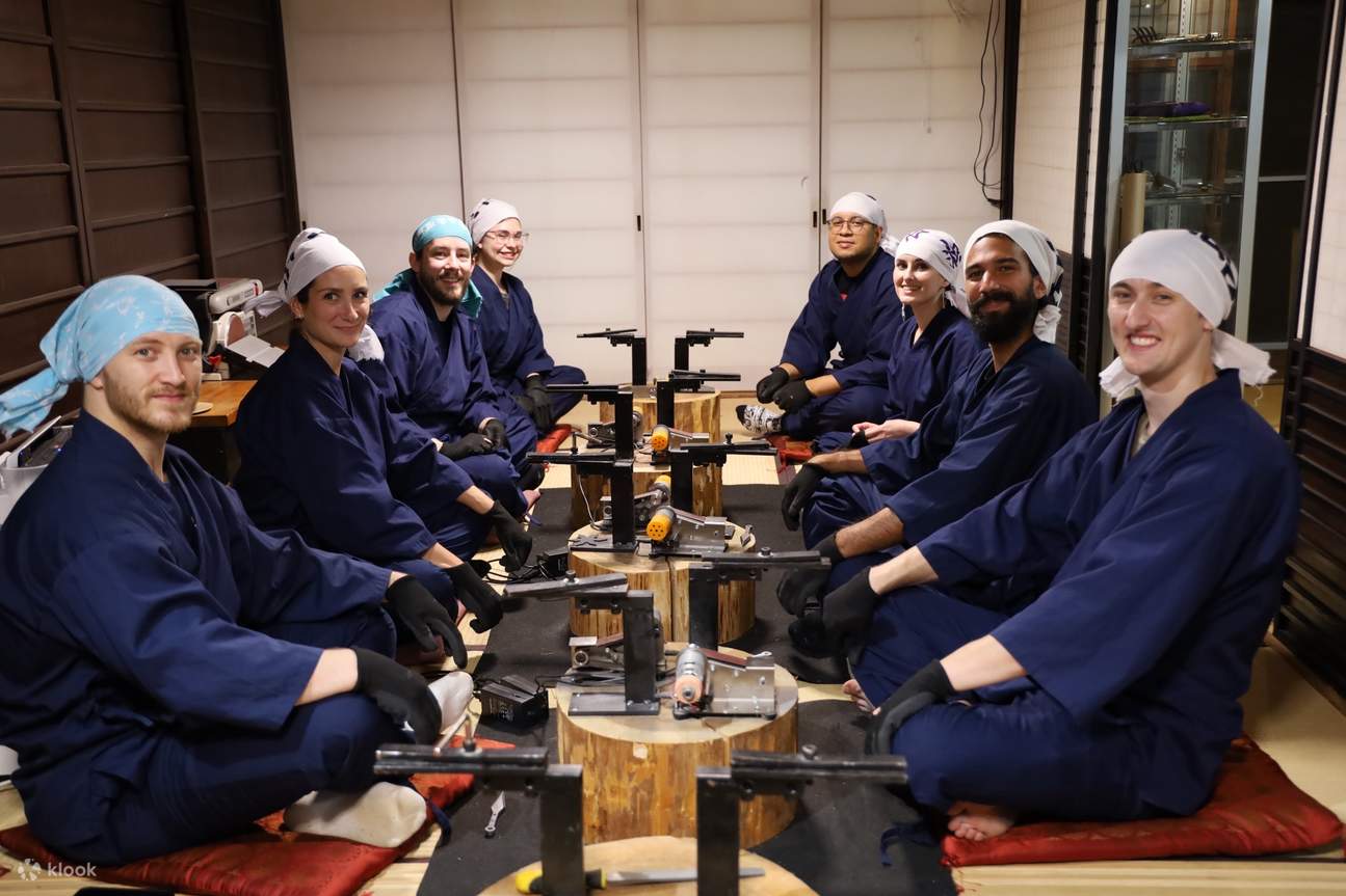Auténtica experiencia de forja de armas ninja en Kioto