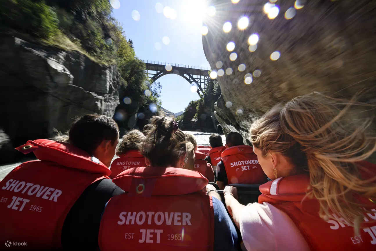 乘坐Shotover Jet快艇