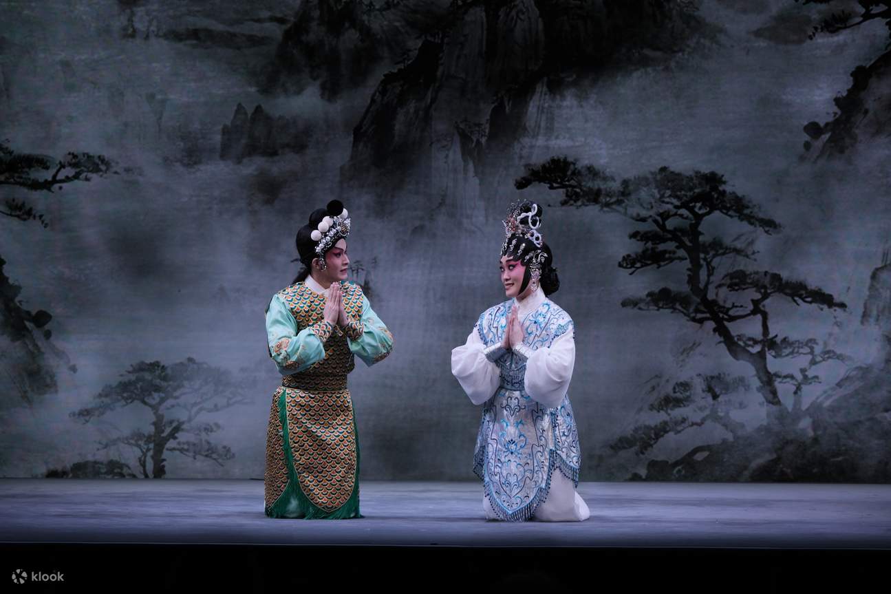 Experiencia en la Casa de Té con Teatro (Presentado por Amigos de HK Assoc)