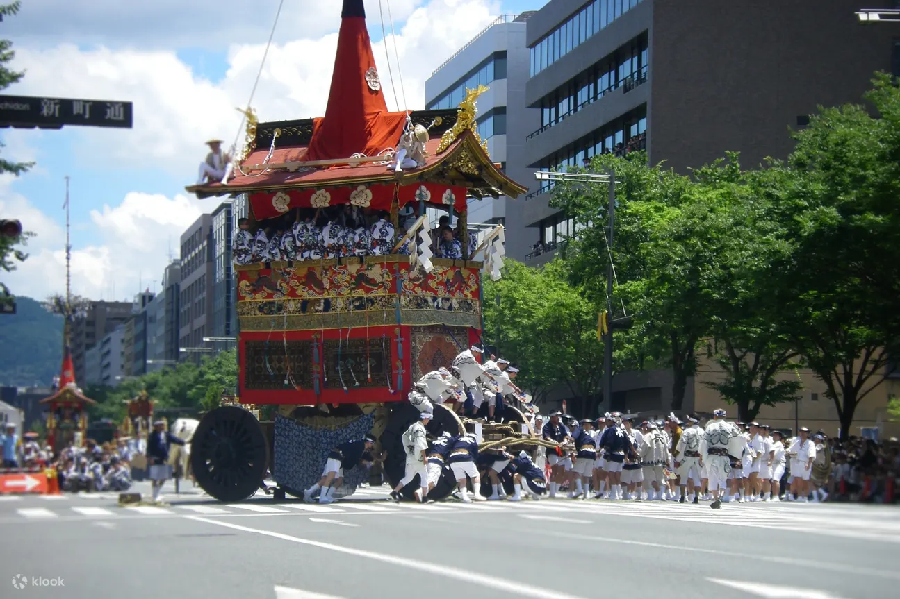 祇园祭持续整个七月