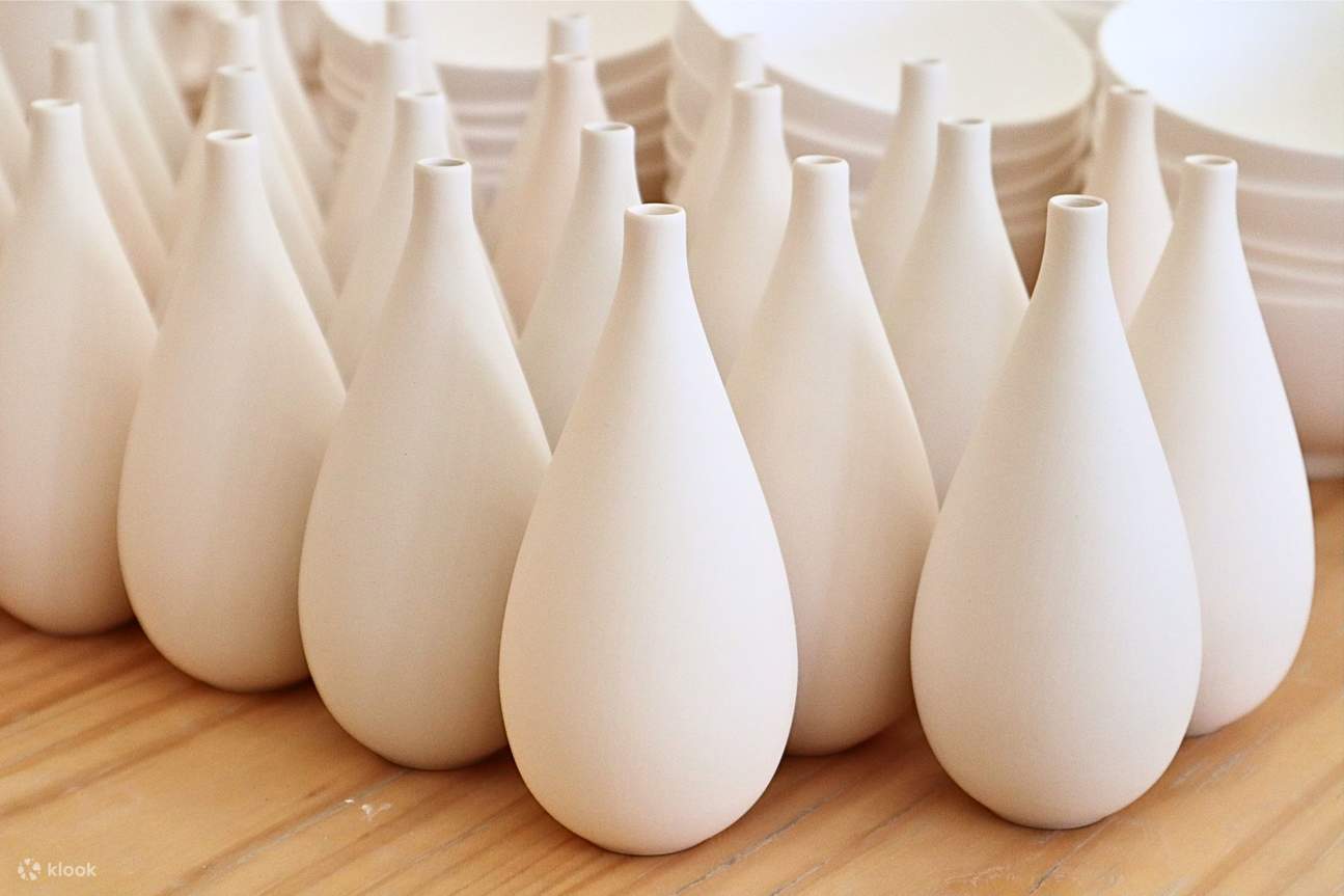 Workshop Melukis Keramik di Singapura