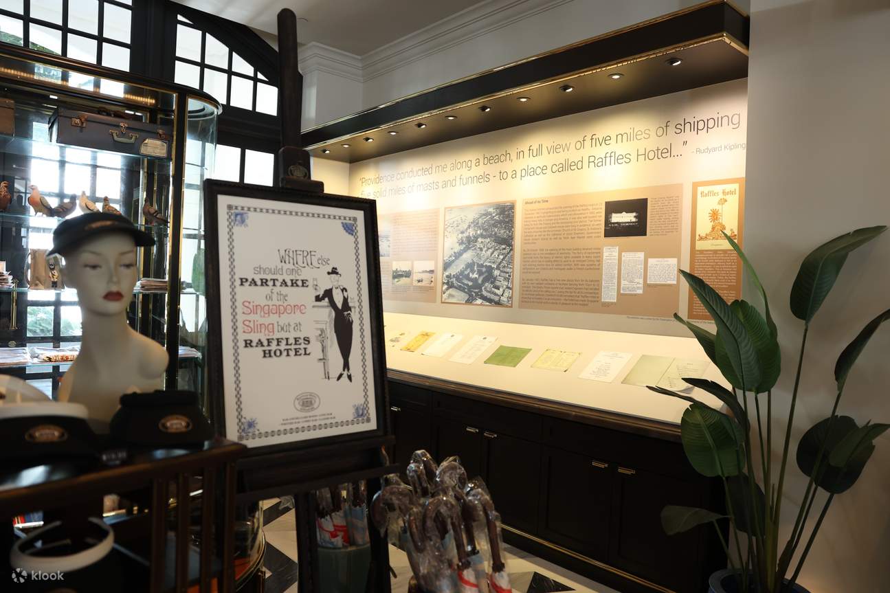 เมื่อคุณเยี่ยมชมบูติก อย่าพลาดโอกาสที่จะได้เรียนรู้เพิ่มเติมเกี่ยวกับมรดกและประวัติศาสตร์ยุคอาณานิคมของสิงคโปร์!