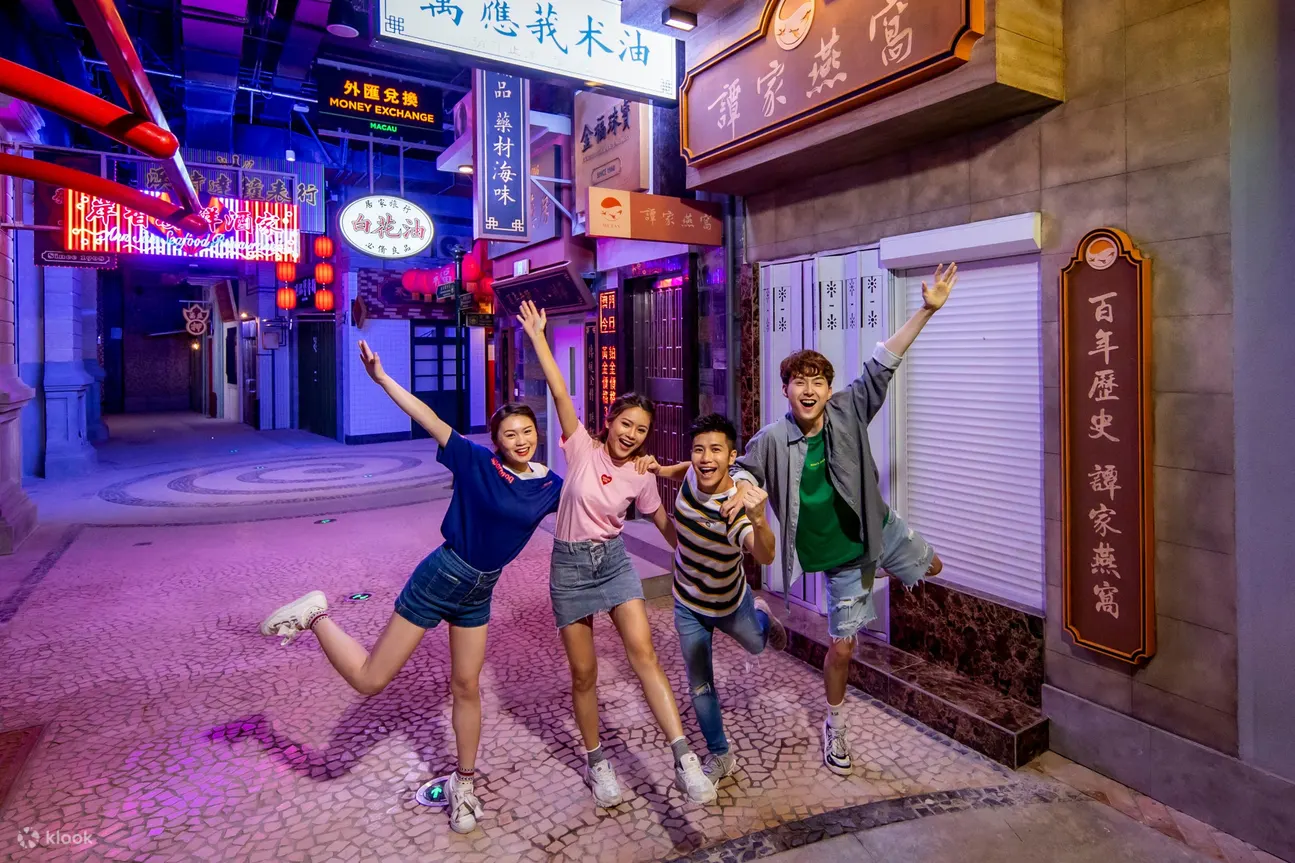 Macau Night Markets