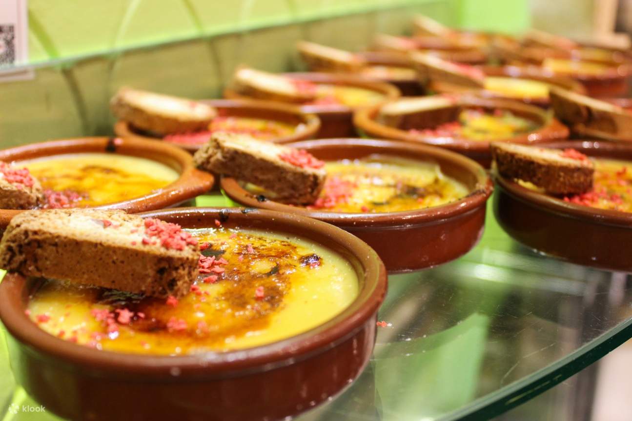 전통적인 레시피로 만든 정통 스페인 요리의 풍부한 맛을 맛보세요