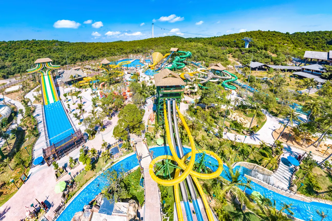 Aquatopia水上樂園