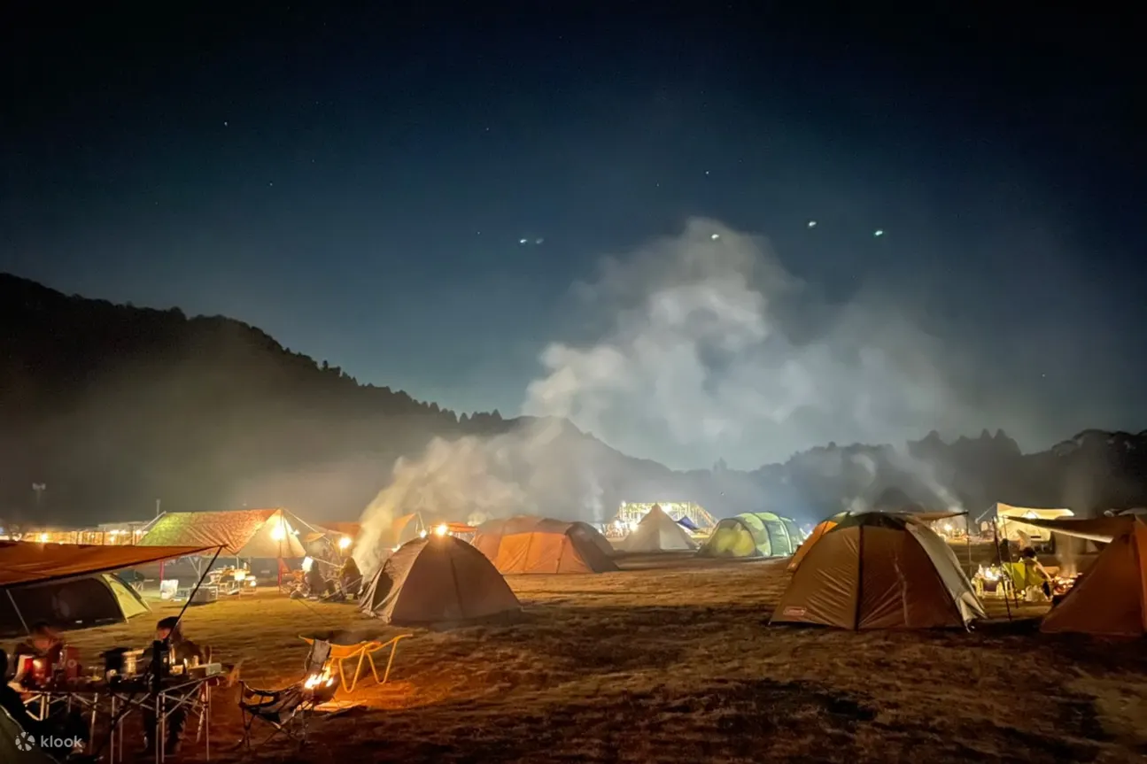 营地夜景