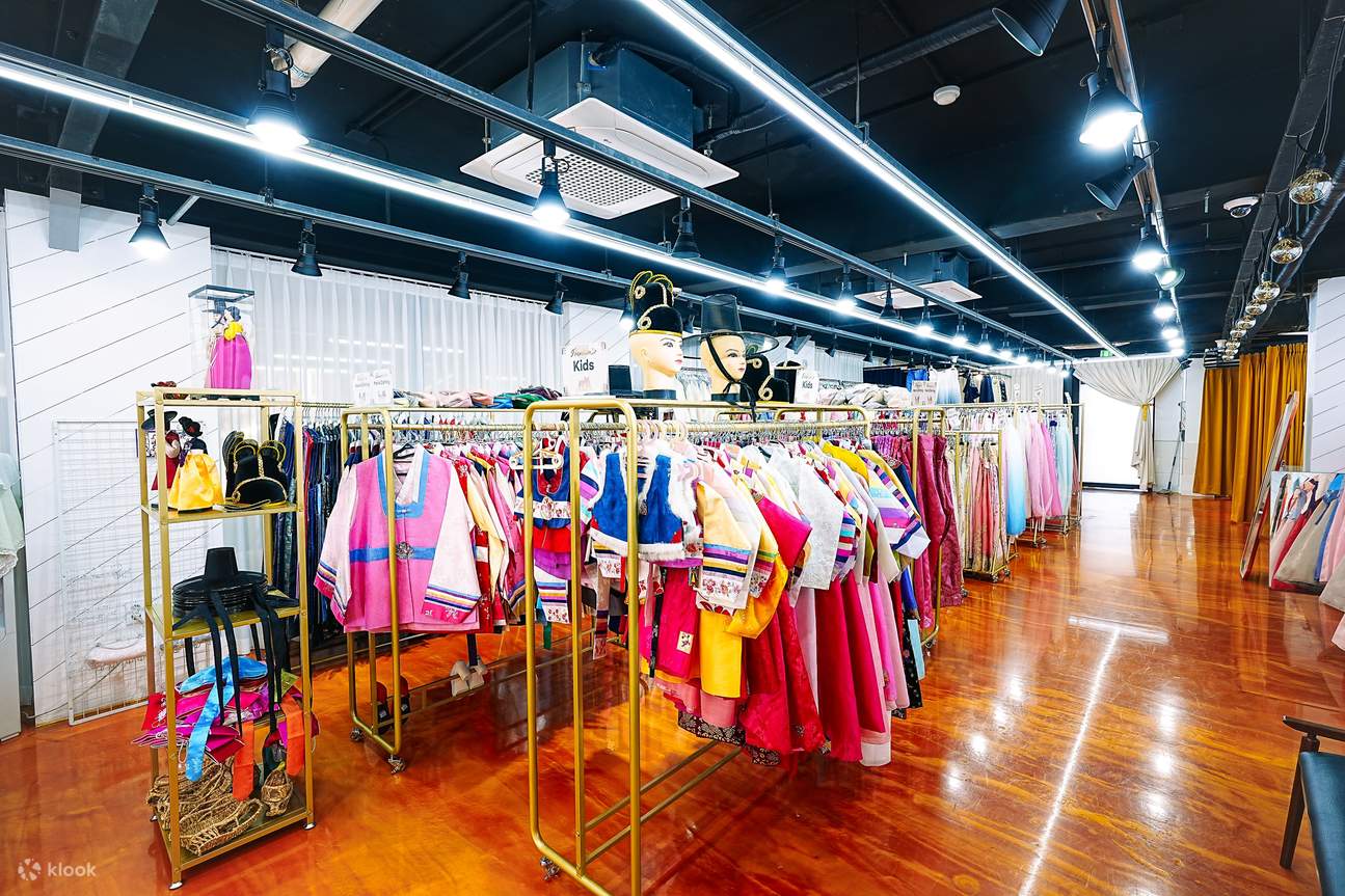 Pengalaman Menyewa Hanbok di Nami Island