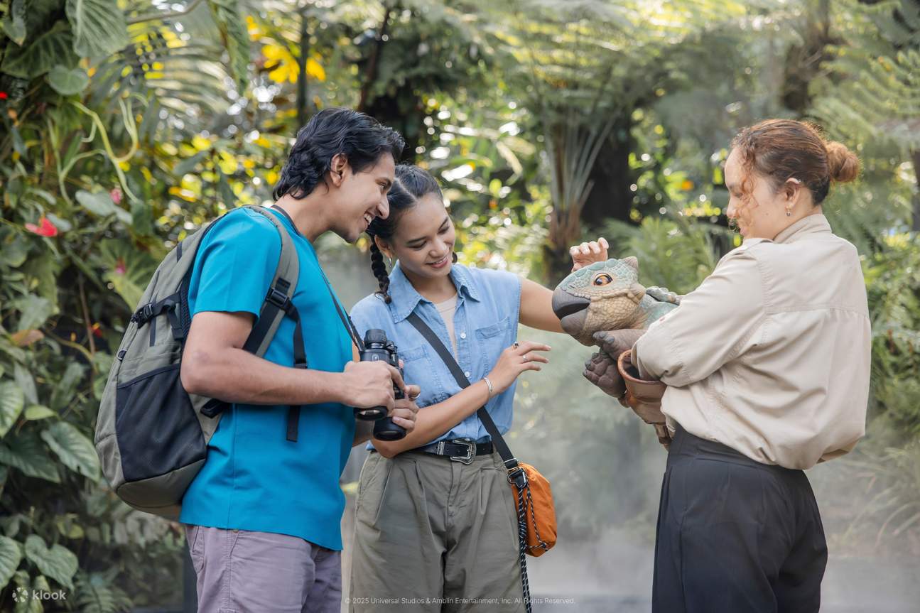 Jurassic World: The Experience