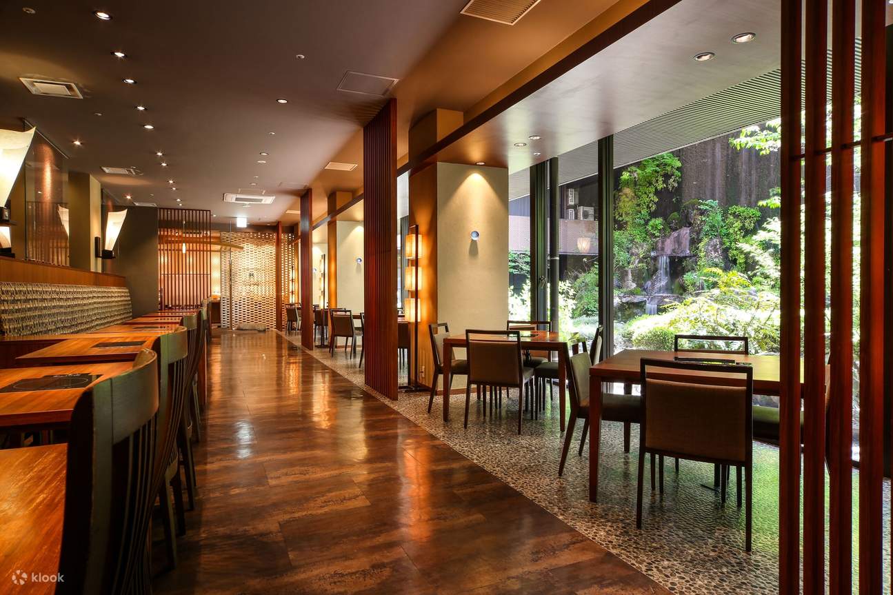 Shiroyama Hotel Kagoshima: Hot Springs & Gourmet Lunch Experience