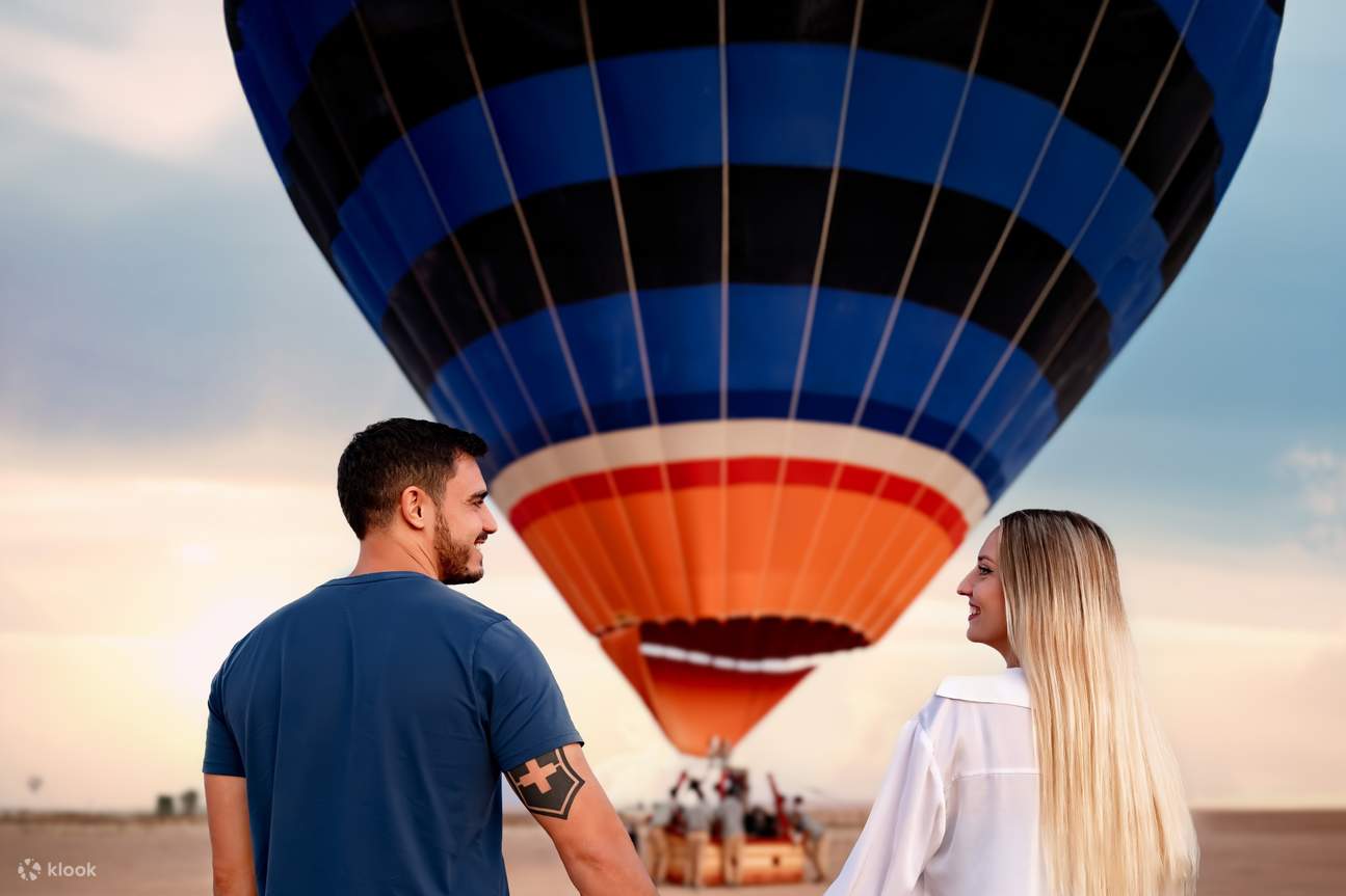 空の朝食 - ドバイ熱気球