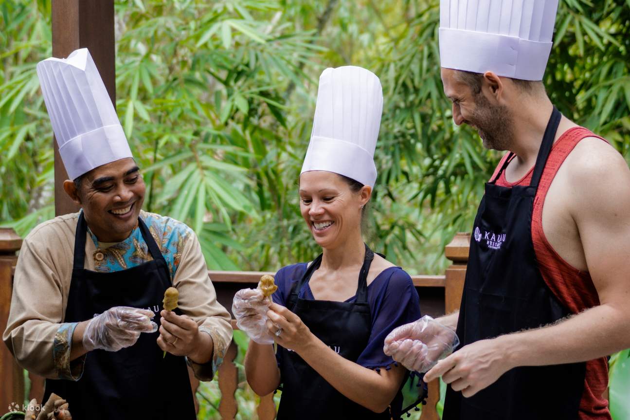 ประสบการณ์การรับประทานอาหารที่ร้านอาหาร Kaukau ในอูบุด บาหลี