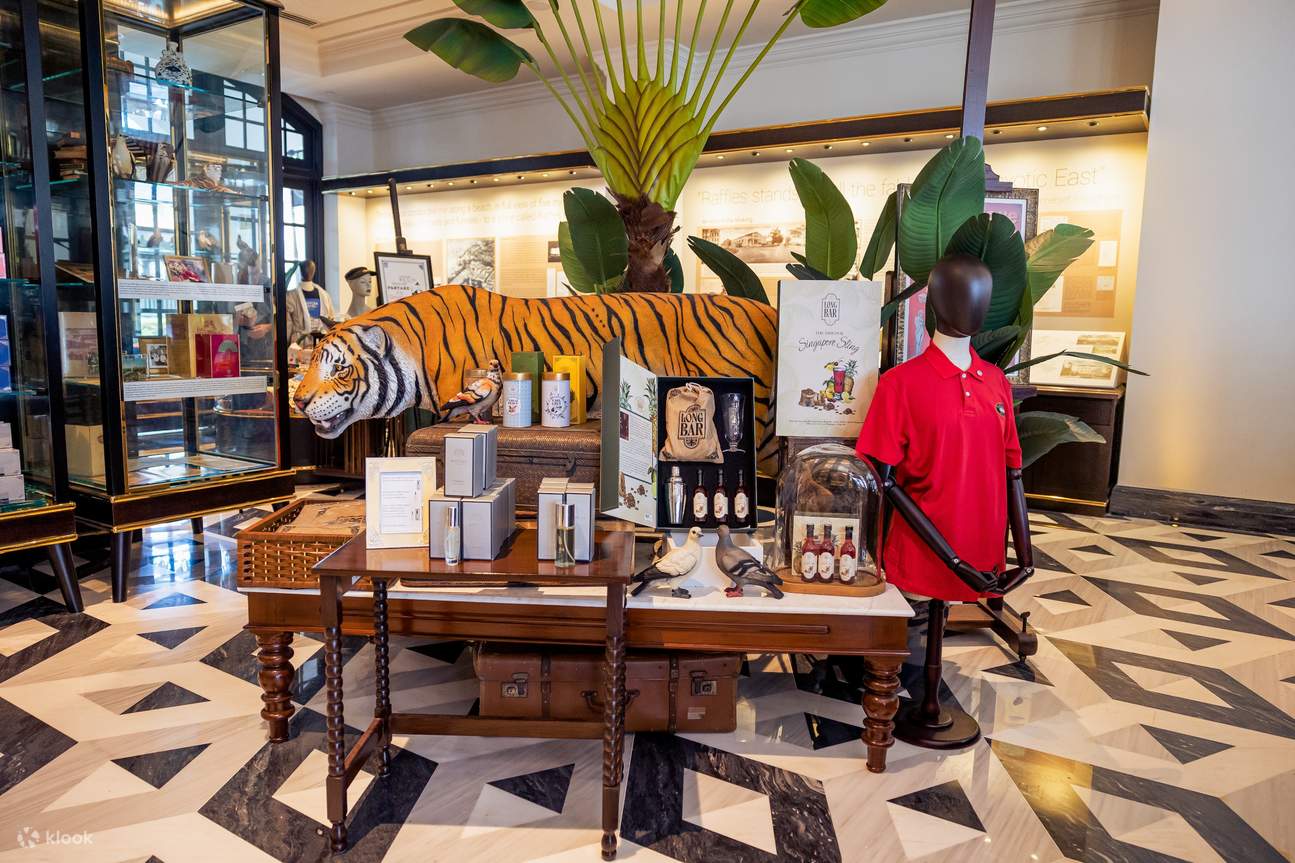 ร้าน Raffles Boutique เต็มไปด้วยอัญมณีและเรื่องราวทางประวัติศาสตร์ที่คุณหาไม่ได้จากที่อื่น!