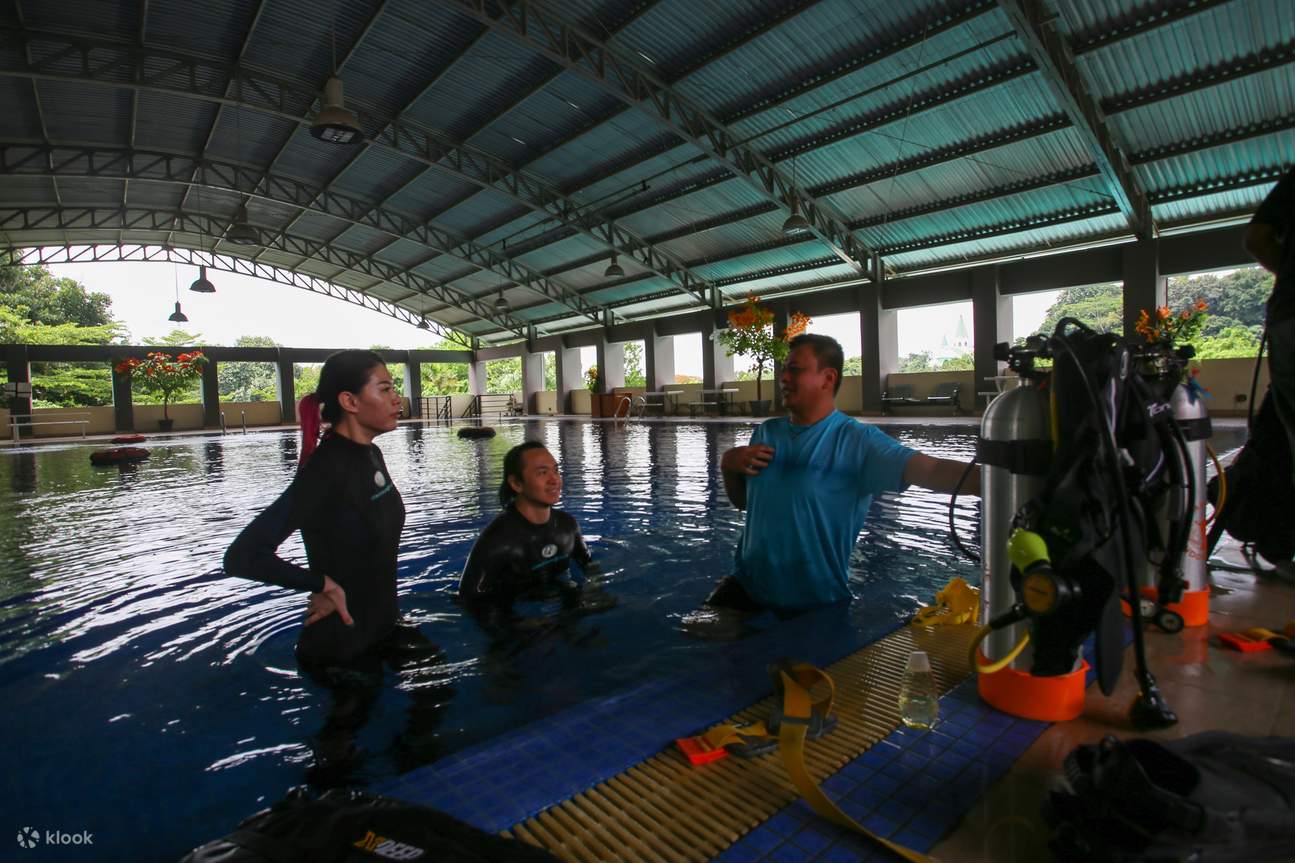 Scuba Diving Trial And Refresh Experience in Jakarta - Klook