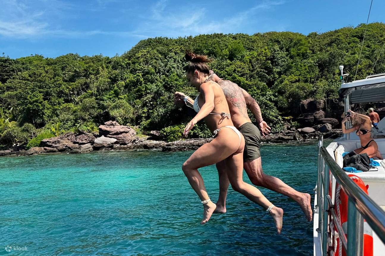 Tour Du Thuyền Nửa Ngày Tại Nha Trang