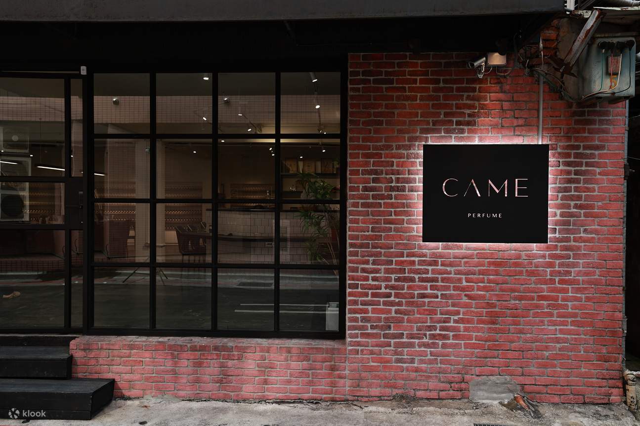 Taipei: Immersive DIY Perfume Making