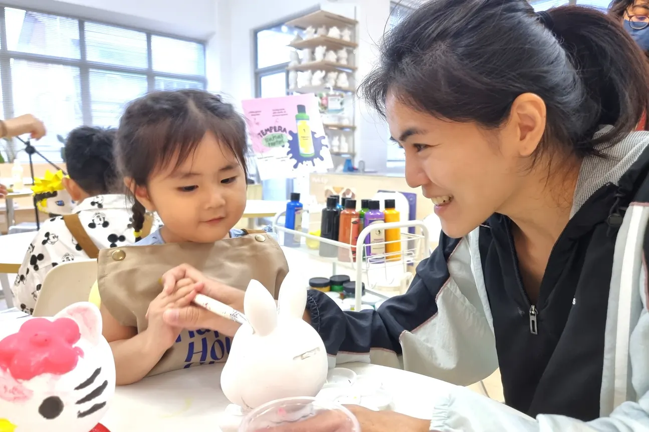 Happy Hour Club Cafe & Workshop 雕塑绘画工作坊