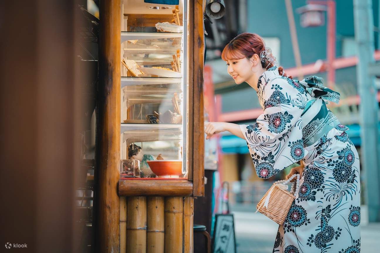 Asakusa Kimono-Verleih mit Selbstfotostudio und Foto-Option von KIM