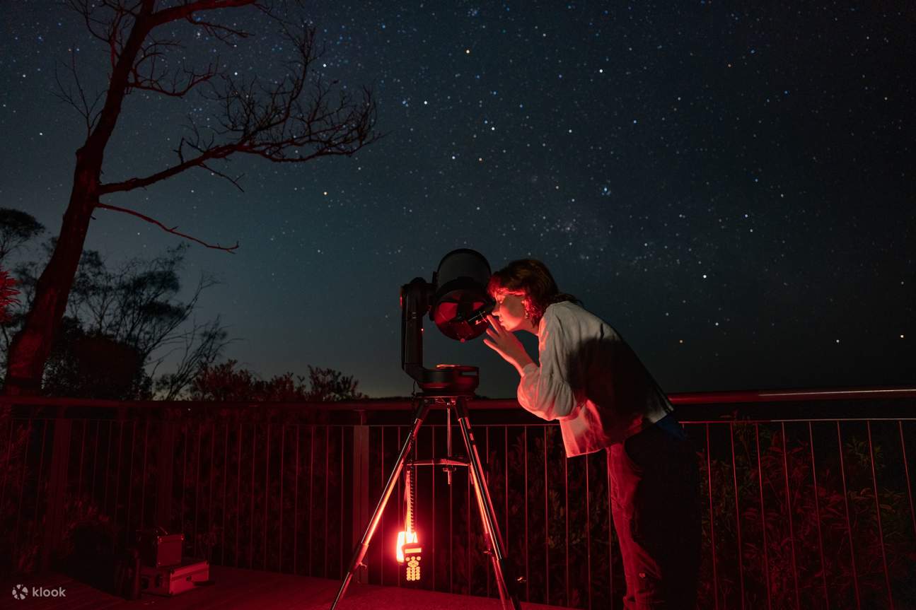 Observation des étoiles dans les Montagnes Bleues