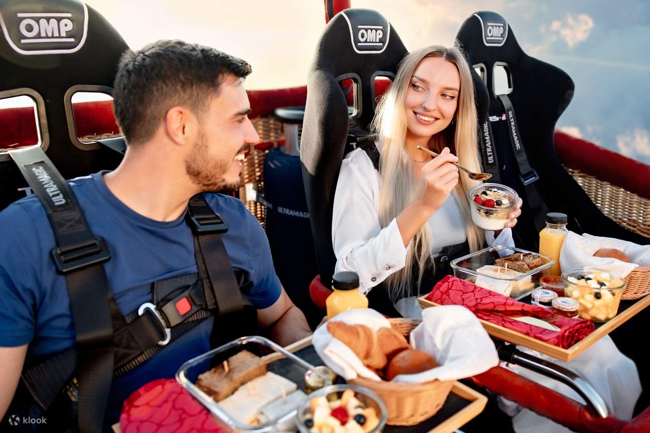 空の朝食 - ドバイ熱気球