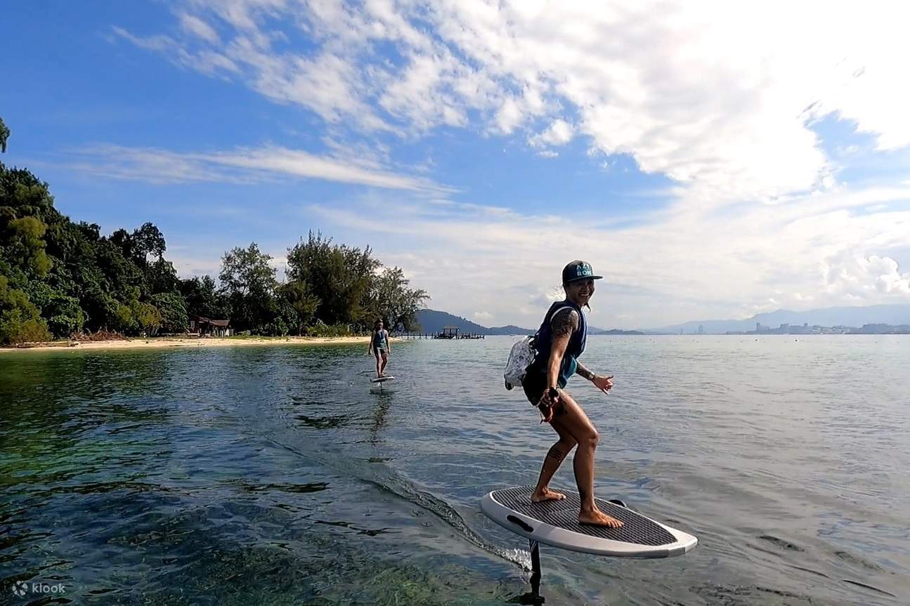 Trải Nghiệm Lướt Ván Điện ở Sabah