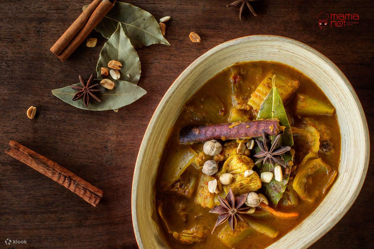 Learn Thai cooking with Mama Noi