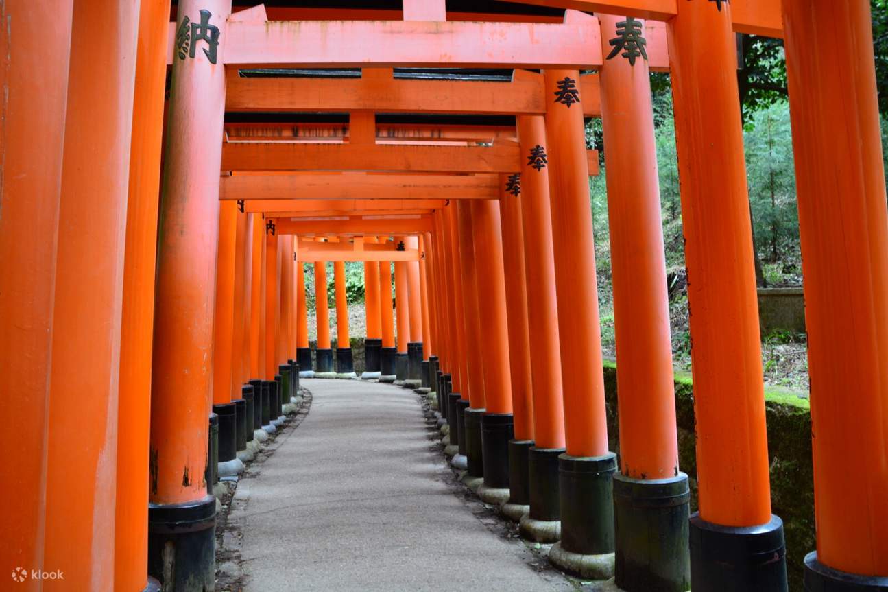 豪奢な 京都東部のウォーキングツアー：伏見稲荷大社、清水寺、祇園 | Klook 小物