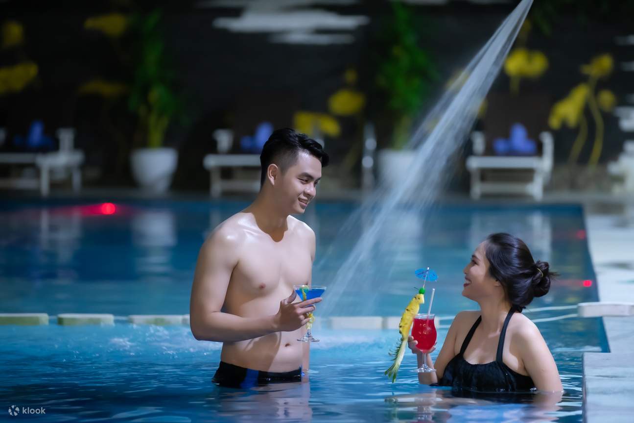 4つ星ムオンタングランドダナンホテル（無料空港送迎付き）