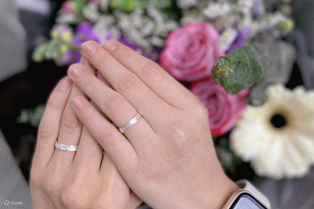Wedding ring making workshop shop