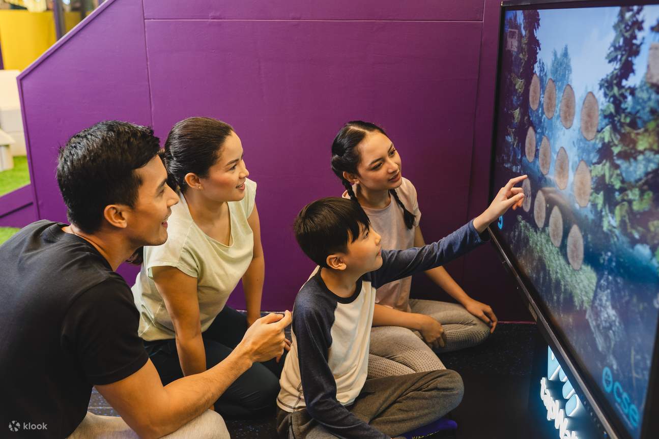 детское скалолазание в Superpark Philippines