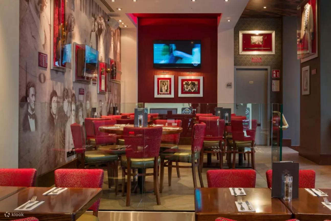 在维也纳硬石酒店 (Hard Rock Vienna) 享受传奇美食和活力四射的氛围